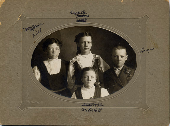 Ca. 1910 photo - Ancie & Mary Hill with Augusta and Louis Pivonka