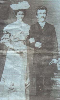 1909 photo printed on cotton "pillowtop"